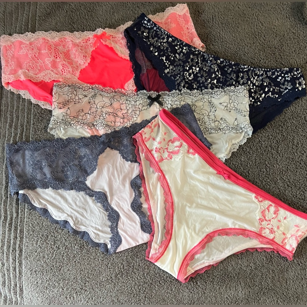 NWT, size large, Victoria’s Secret 5 pair panty bundle, multiple colors & styles